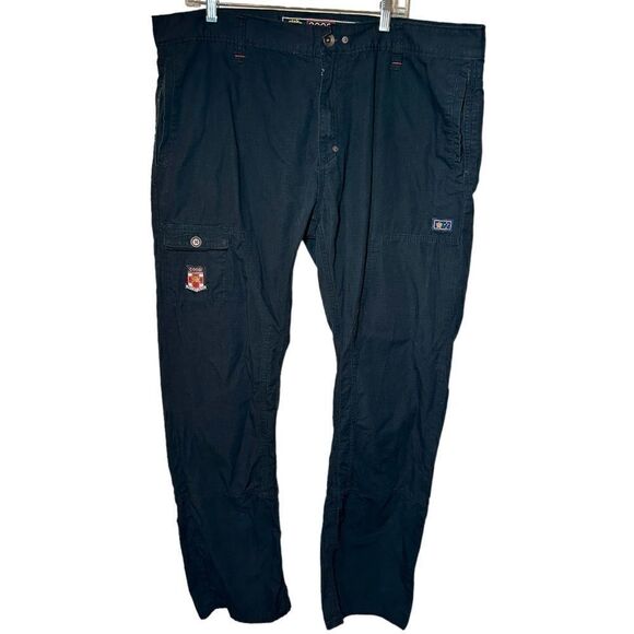 Coogi Melbourne Black Cargo Pants Patches Y2K Style Men’s 42x35 - Picture 1 of 4